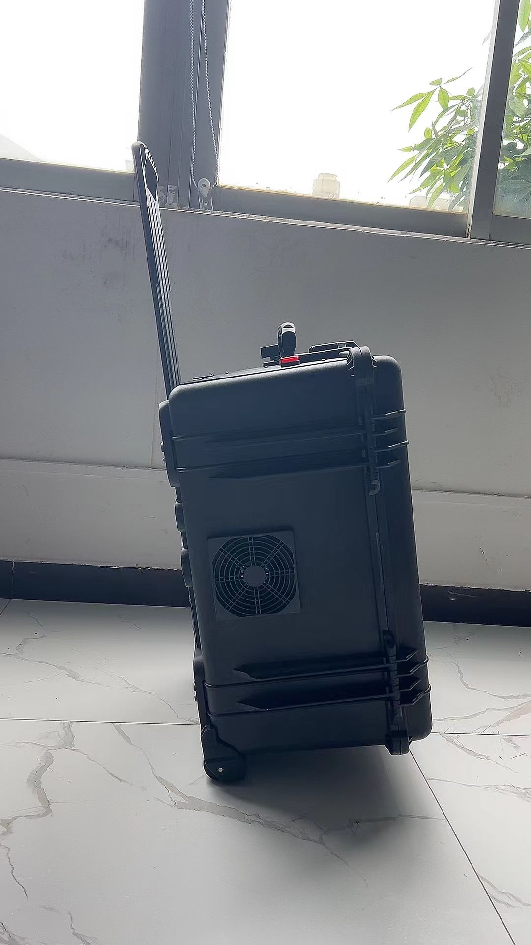 武威手拉箱型移动通信干扰器